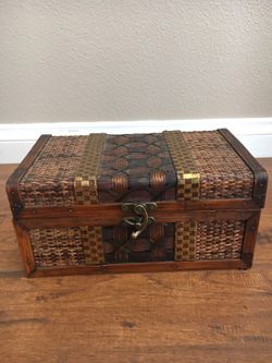 cecoratve storage box