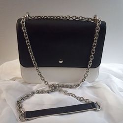 2-Tone Crossbody Faux Leather Handbag Black & White Chelsea28 Chain Strap Bag