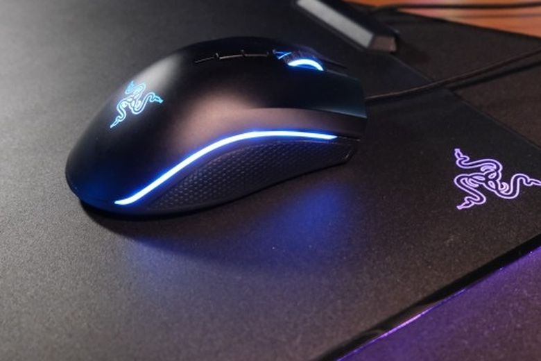 Razer Mamba mouse with Firefly mat RGB