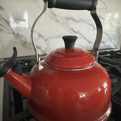 Le Creuset Kettle