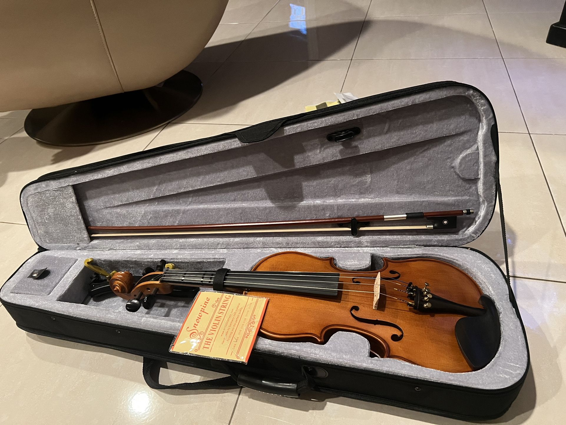 NEW Violin (3/4)