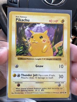 1999 Pokémon Base Set Pikachu #58/102