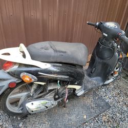 Kymco Scooter People150