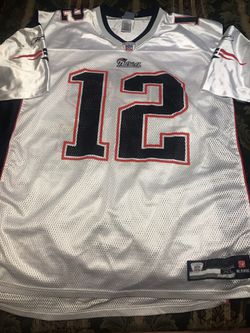 LIKE NEW!!! Authentic Equipment NFL, Patriots Jersey, Brady (12)
