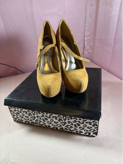 Anne Michelle Size 8