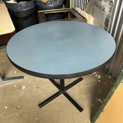 Restaurant Quality Round Table