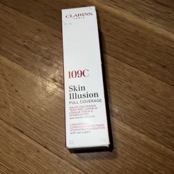 Clarins Skin Illusion Full Coverage Foundation 