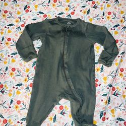 Baby Sleep & Play 0-3 Months