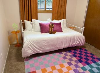LIKE NEW White Twin Trundle Day Bed with 2 Mattresses