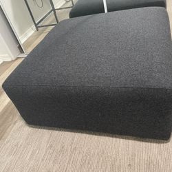 BEAUTIFUL OTTOMAN LIKE NEW DARK GRAY COLOR 