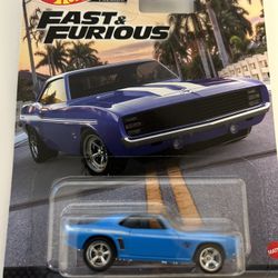 Hot Wheels Premium ‘69 Chevy Camaro