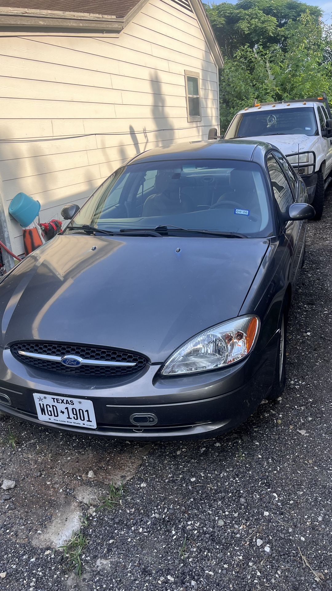 2002 Ford Taurus