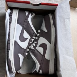 BRAND NEW- Nike Dunk Low GS trainers