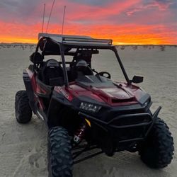 RZR Fox Edition