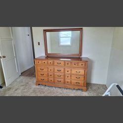 Dresser With Mirror $120 $