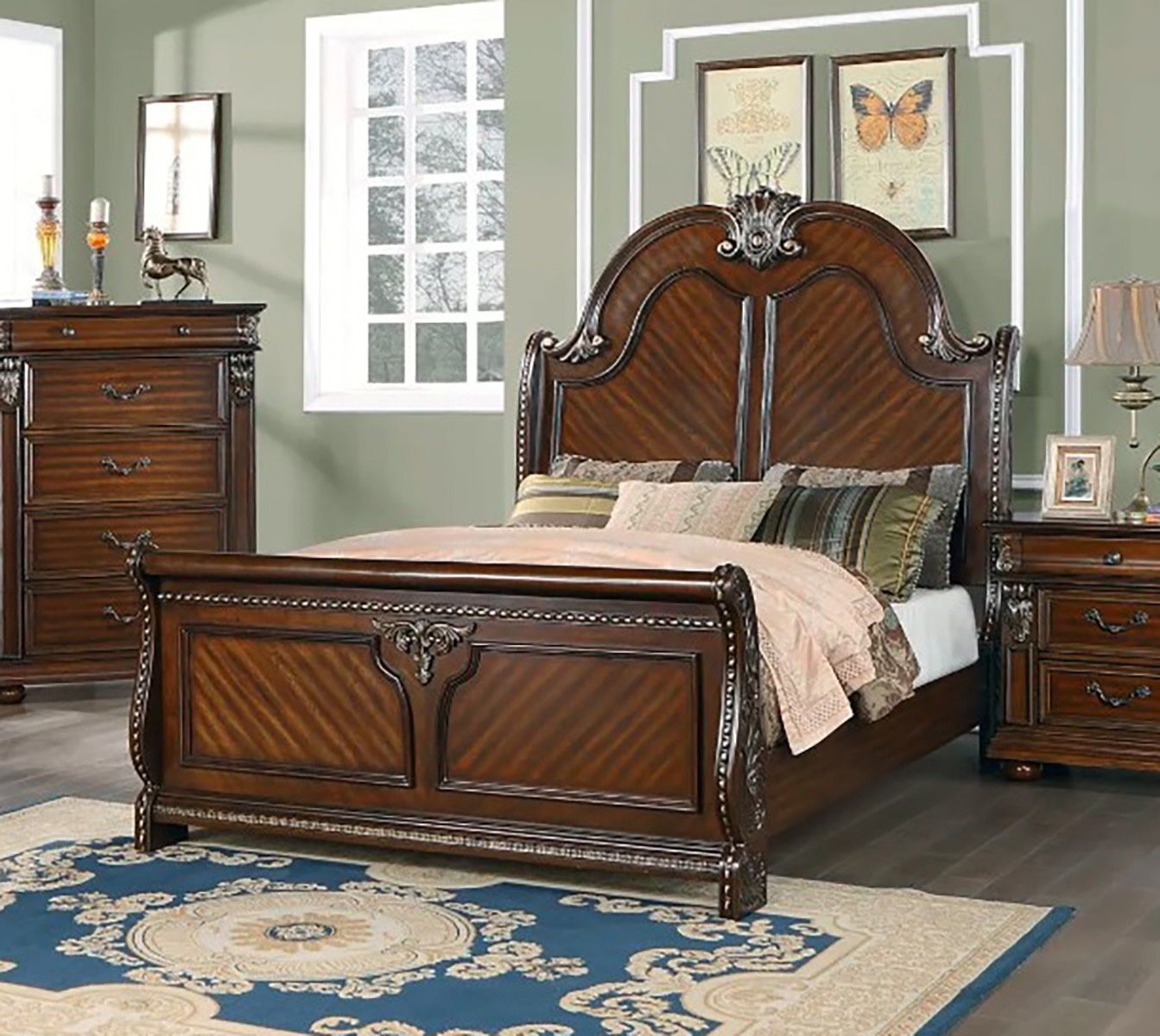 BROWN CHERRY DECORATIVE SCROLL DETAIL