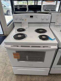 Amana White Electric Range - Scratch & Dent - Save $63!