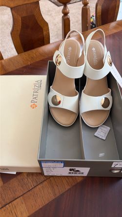 Patrizia by Spring Step White Sandals – NWT – Size 38/7.5-8