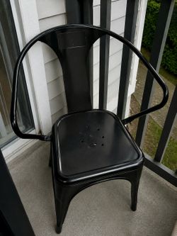 Black Metal Armchair – Indoor or Outdoor Use