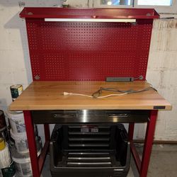 Seville classics Workbench With Light And Tool Storage