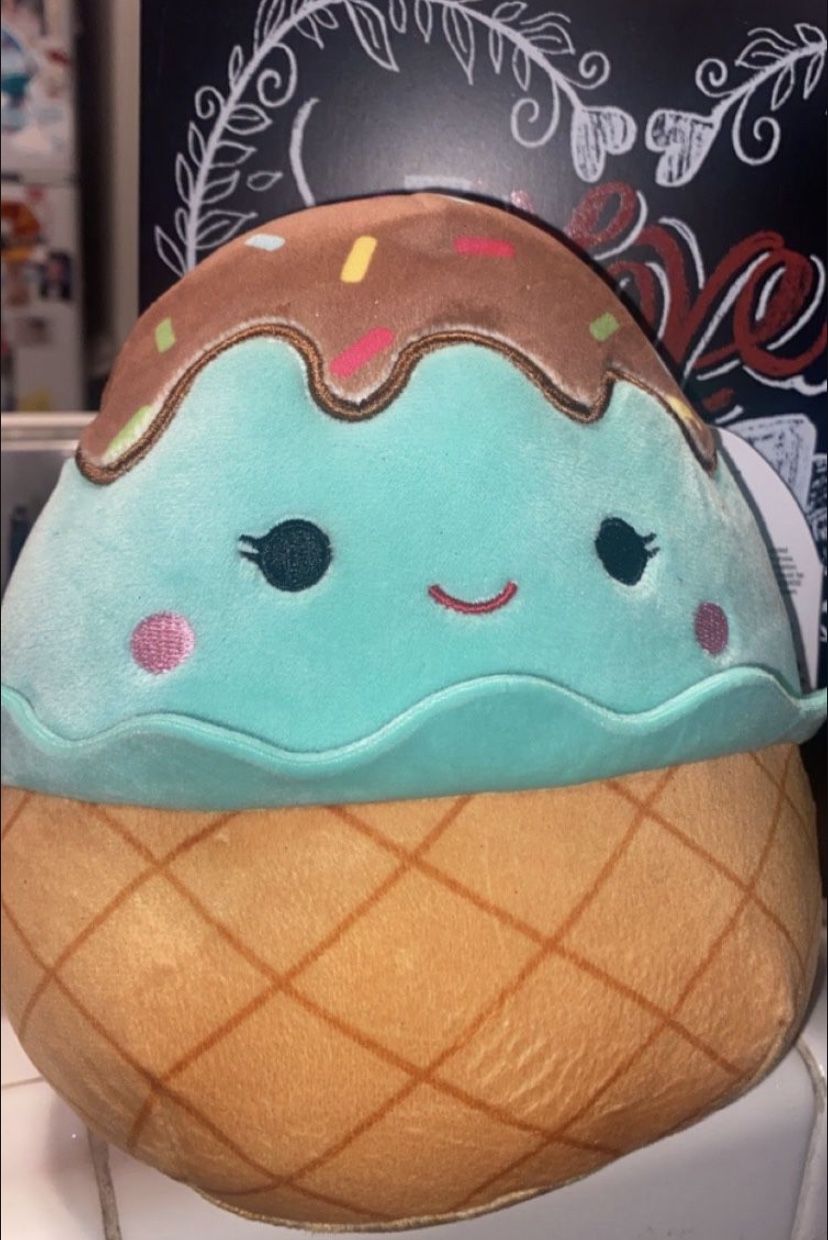 Maya 8 In Squishmallow