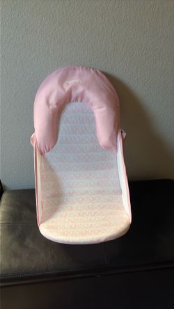Folding baby bather