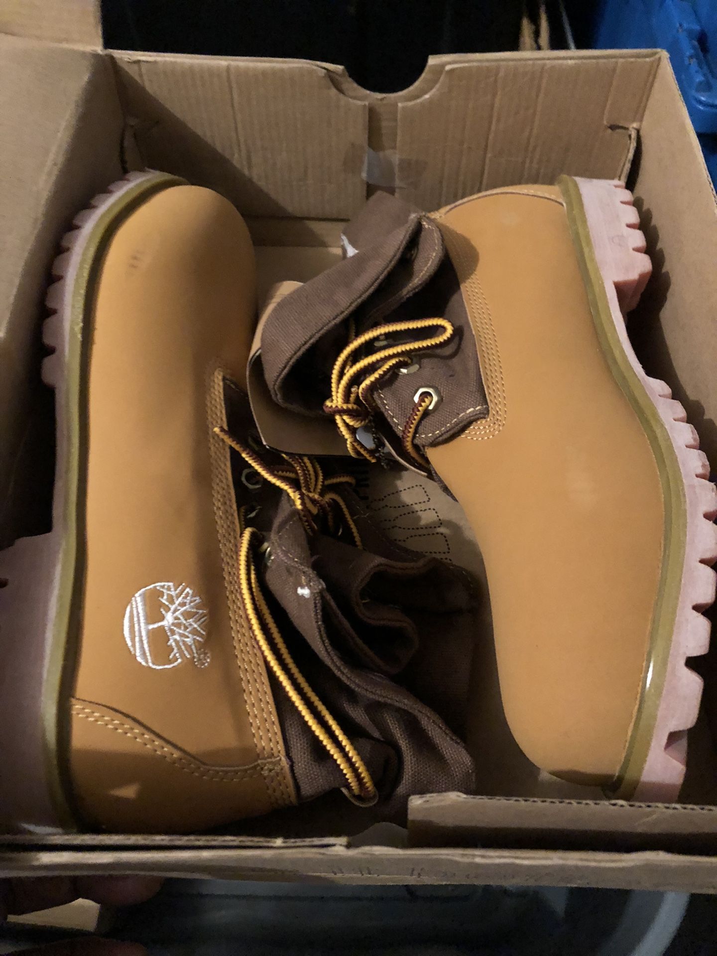 New Timberland Boots Sz: 9