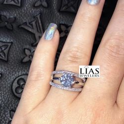 New 18k White Gold Wedding Ring Set 