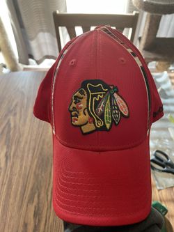 REEBOK CHICAGO BLACKHAWKS FITTED HAT
