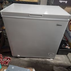 Midea Chest Freezer 