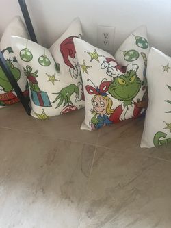 Grinch Decorations And More Xmas Decor 