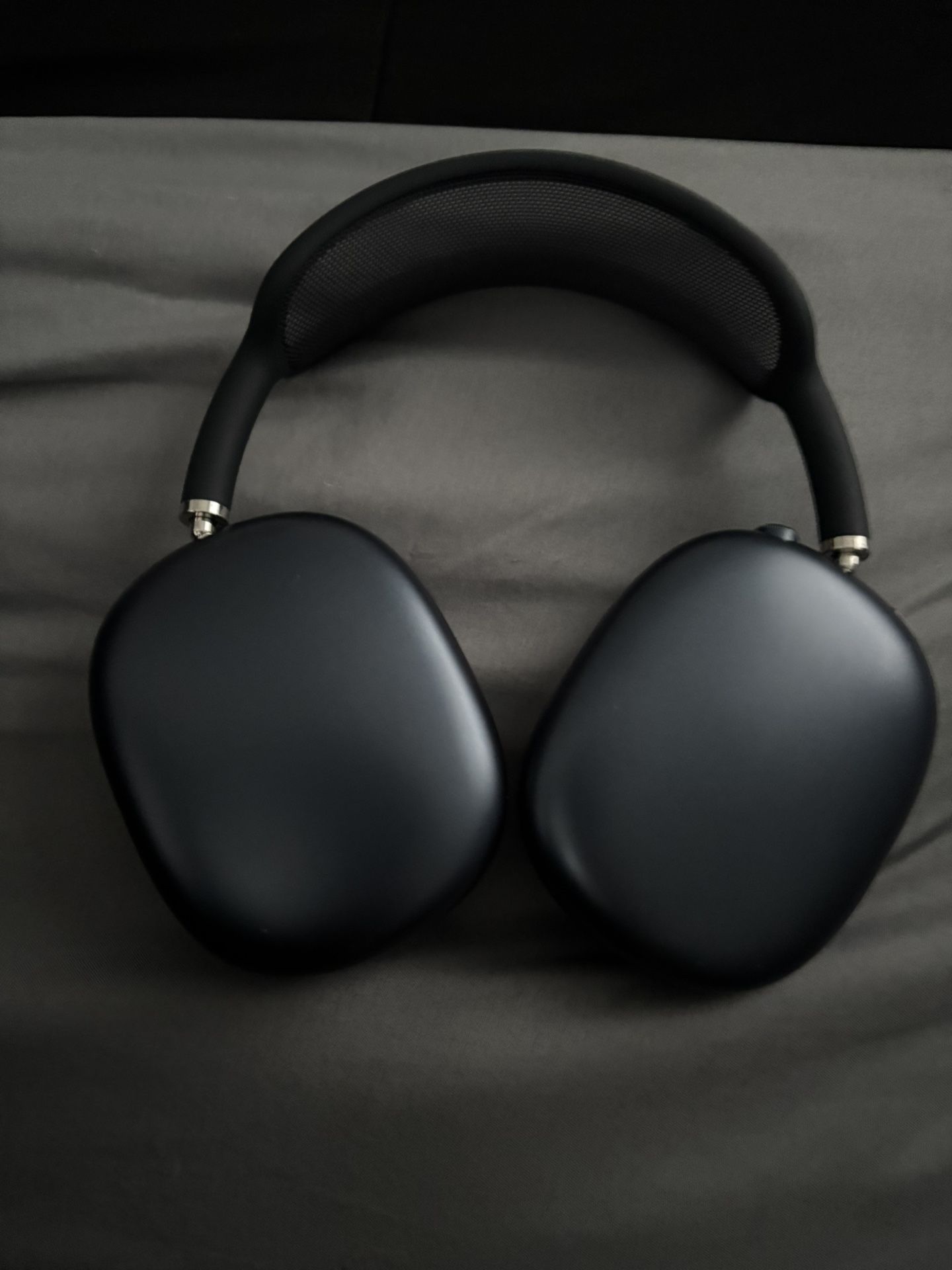 AirPod Maxes