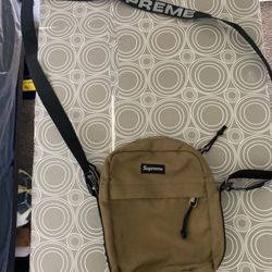 Supreme Shoulder Bag (SS18)