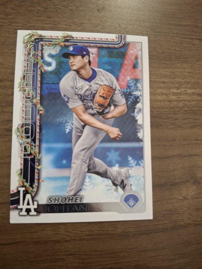 2025 Topps Holiday Shohei Ohtani Pitcher Card