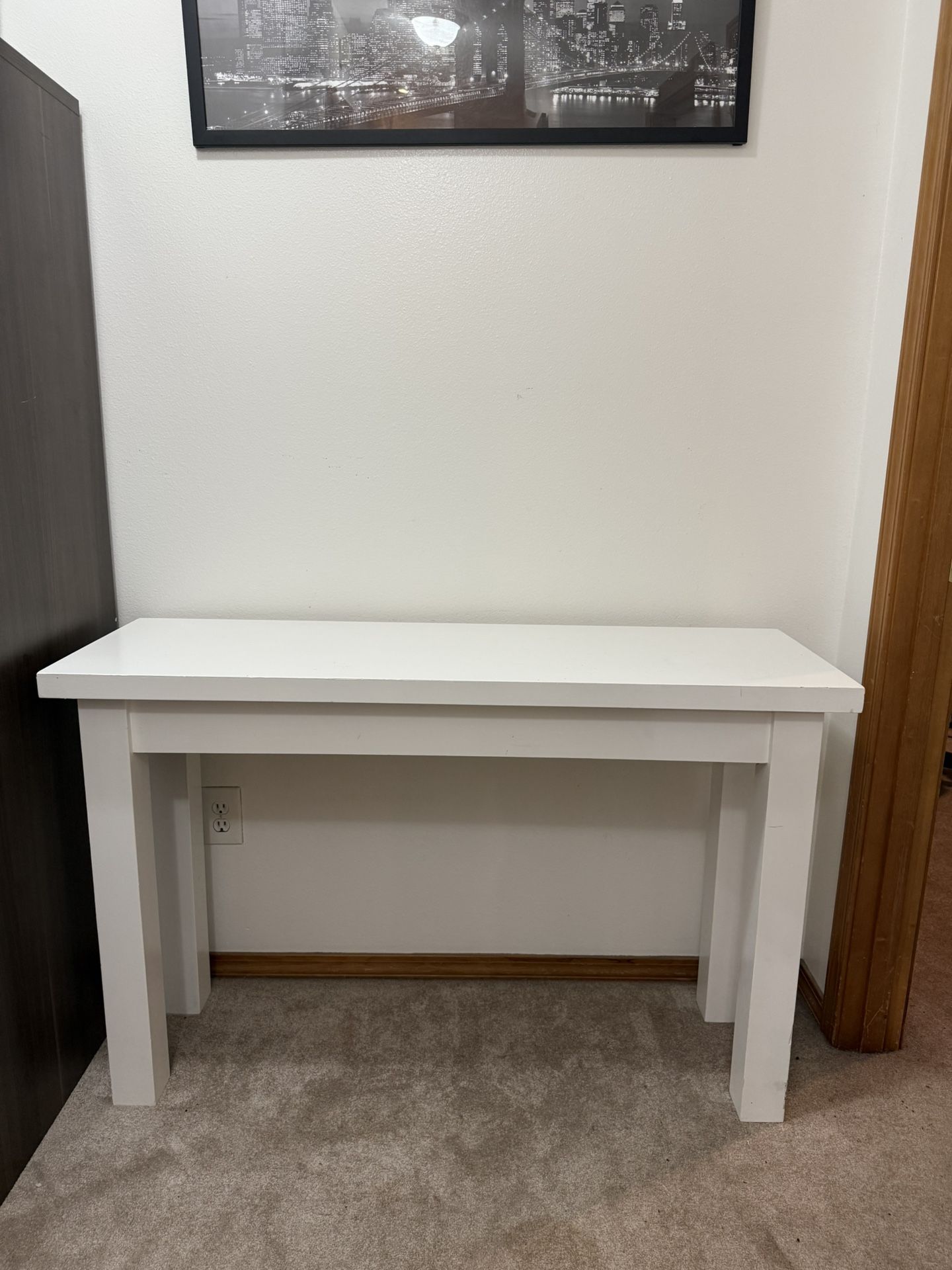 Entry/Console table