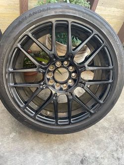 Black Alloy Wheel with Atlander Tire 215/45R17
