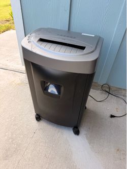 Paper Shredder – Works Great