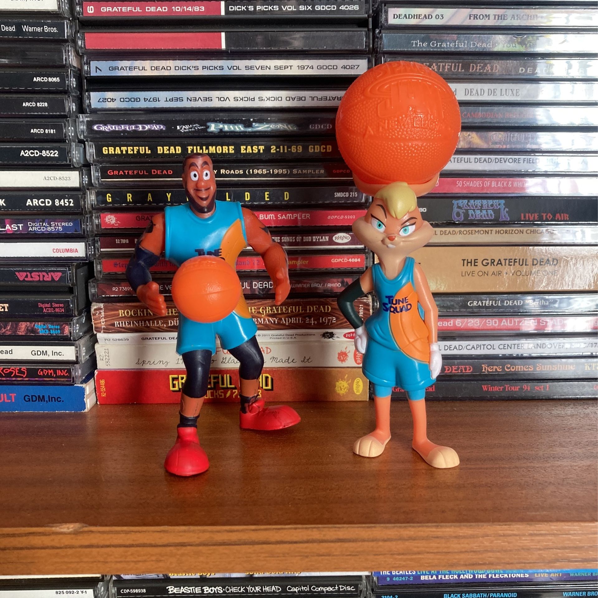 McDonalds Happy Meal Space Jam Figures Lot of 2 LeBron James Lola Bunny