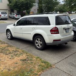 Mercedes Benz GL (contact info removed)
