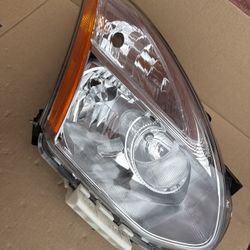 2011-2012-2013 Nissan rogue headlight RH