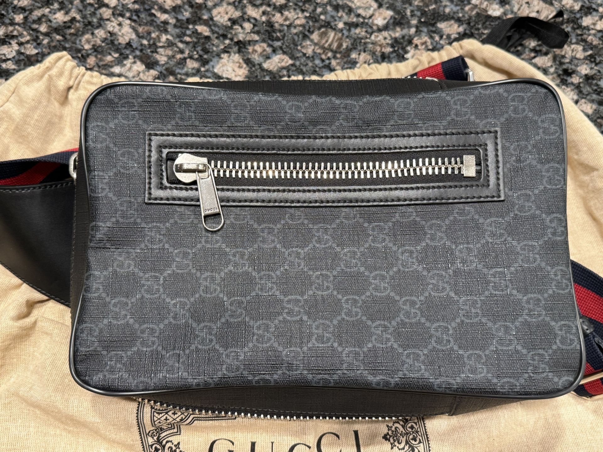 Gucci Belt Bag With Zip Pocket