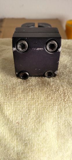 USED NECK  TOP LOAD USED BUT GOOD SHAPE HABLO ESPAÑOL TANBIEN  BMX PARTS 