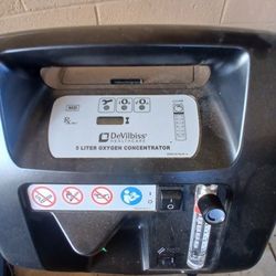 DeVilbiss Oxygen Machine 