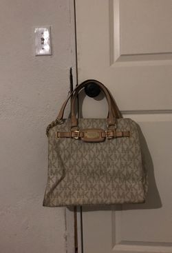 Michael kors push authentic.