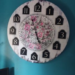 LG Clock With