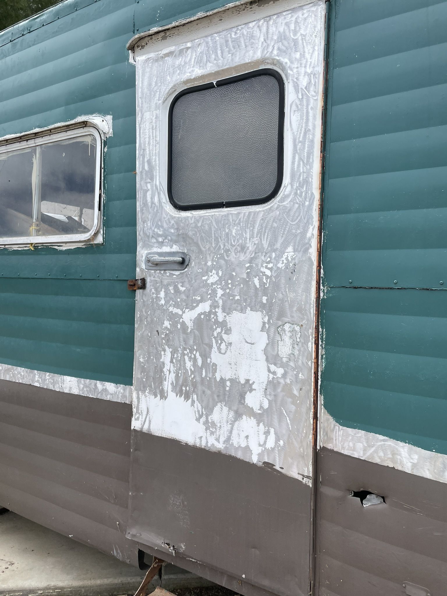 Vintage Trailer Windows for Sale in San Diego, CA OfferUp