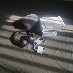 Beats Solo 4 Brand New Original Box Never Used