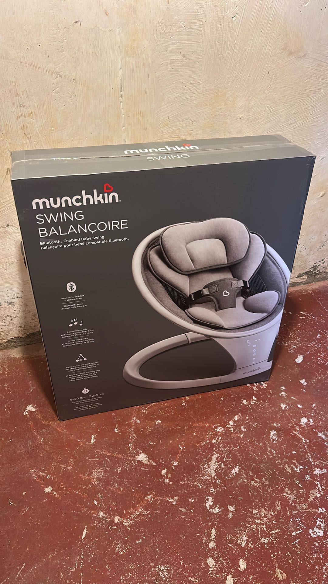 Munchkin Bluetooth Enabled Infant Baby Swing, 5 Ranges of Motion, White, Unisex