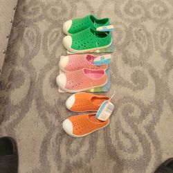 Lily & Dan Children Lightweight Slip Ons Shoes /$ 8 Each  (Size In Description)