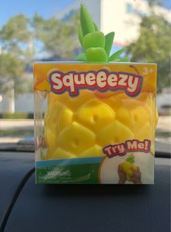 Squishy pineapple